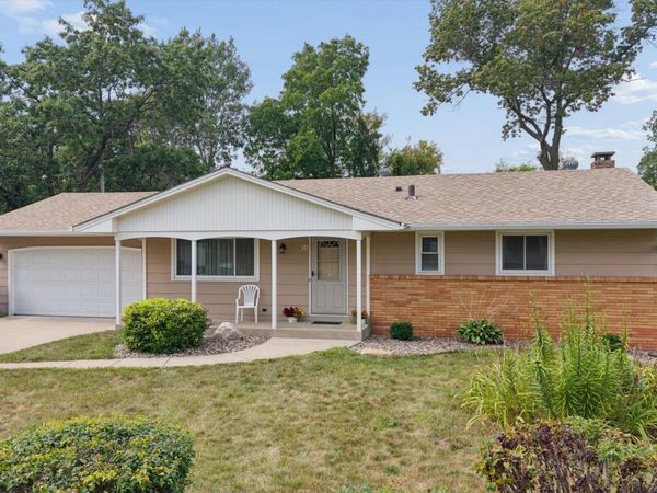 10 W Golden Lake Road , Circle Pines, MN 55014