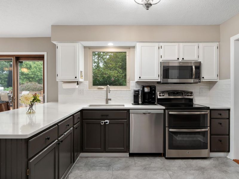 6764 Fallen Timbers Drive , Dublin, OH 43017 Photo 11