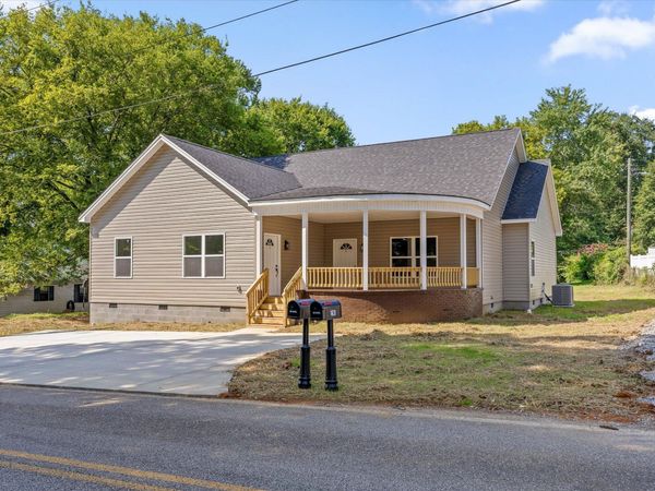 142 Oakwood Drive, Soddy Daisy, TN 37379