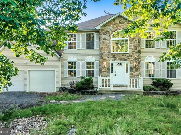 3334 STONEHENGE DRIVE , EAST STROUDSBURG, PA 18301
