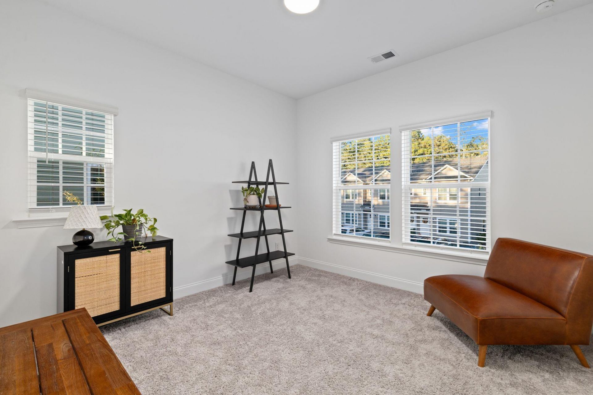 304 Twin Rivers Drive Photo 25