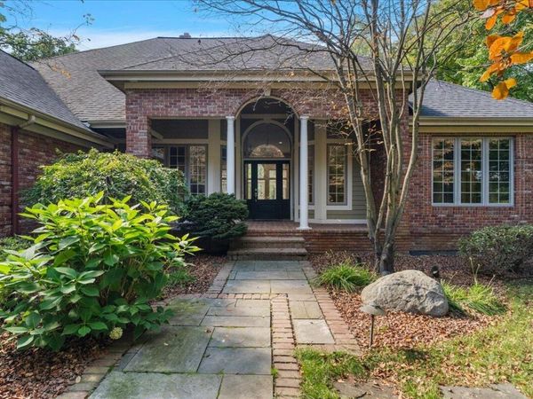 4899 Dunrobin Drive NE, Belmont, MI 49306