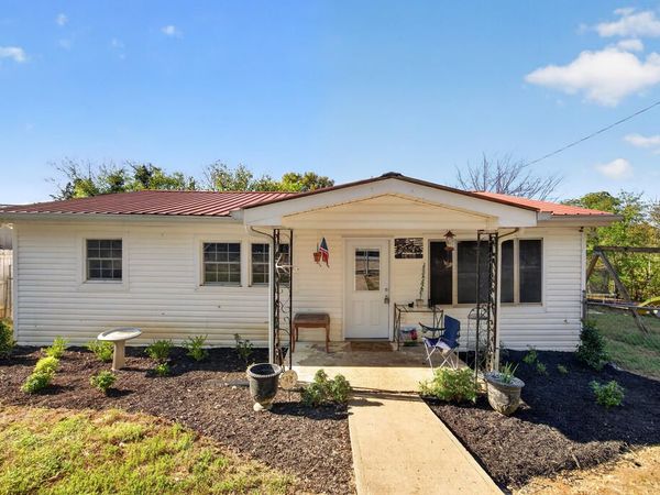 50 Volunteer Cir, Carthage, TN 37030