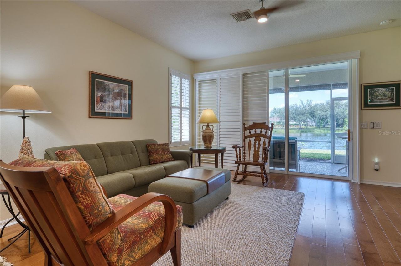 4269 Cascade Falls Drive , Sarasota, FL 34243 Photo