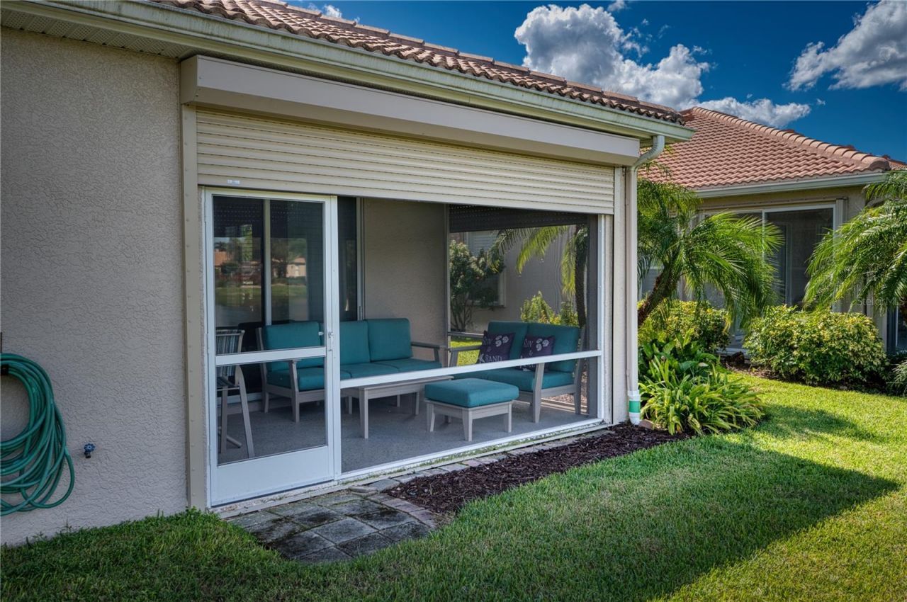4269 Cascade Falls Drive , Sarasota, FL 34243 Photo