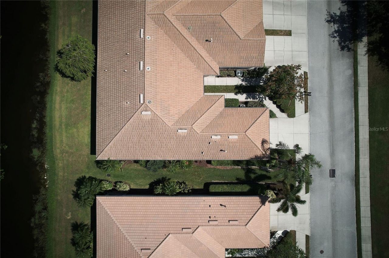 4269 Cascade Falls Drive , Sarasota, FL 34243 Photo