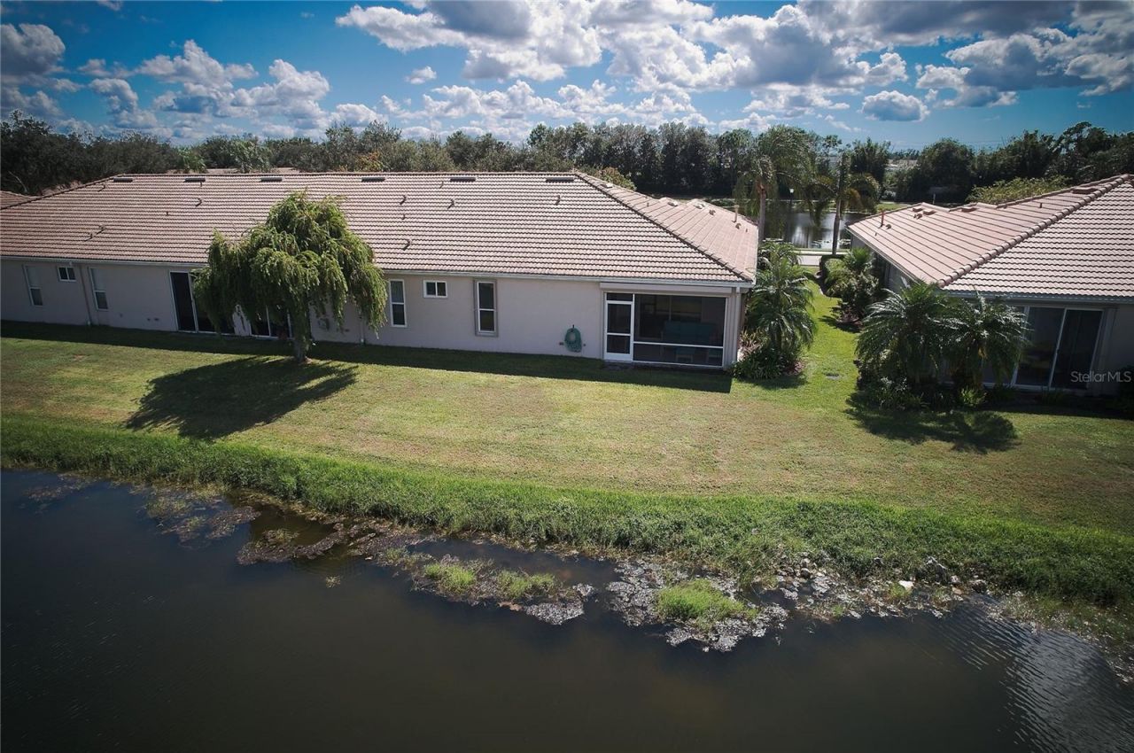 4269 Cascade Falls Drive , Sarasota, FL 34243 Photo