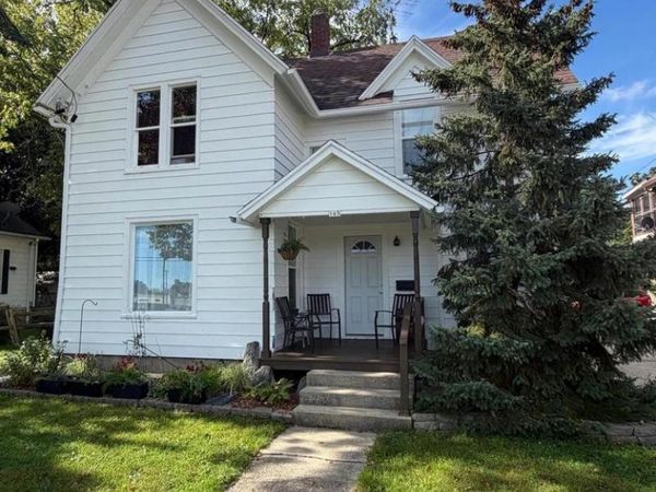 165 S Pine STREET, Burlington, WI 53105