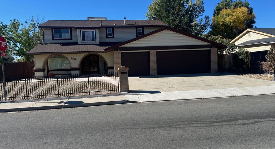 1561 Del Rosa Way, Sparks, NV 89434 Photo