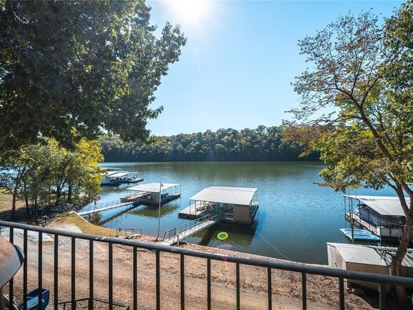 26072 Indian Creek Lane , Barnette, MO 65011