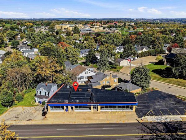 2197 University Avenue, Dubuque, IA 52001