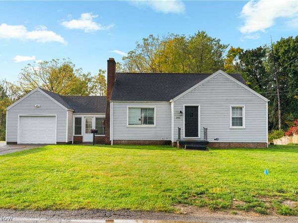 2551 Harsh Avenue SE, Massillon, OH 44646