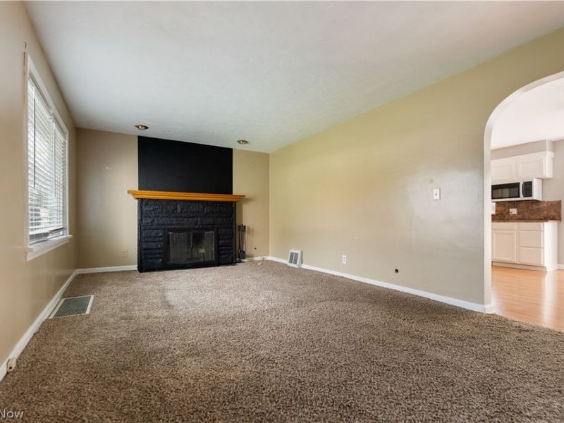 2551 Harsh Avenue SE, Massillon, OH 44646 Photo 3