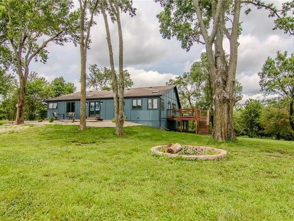 6301 E 285th Street, Freeman, MO 64746