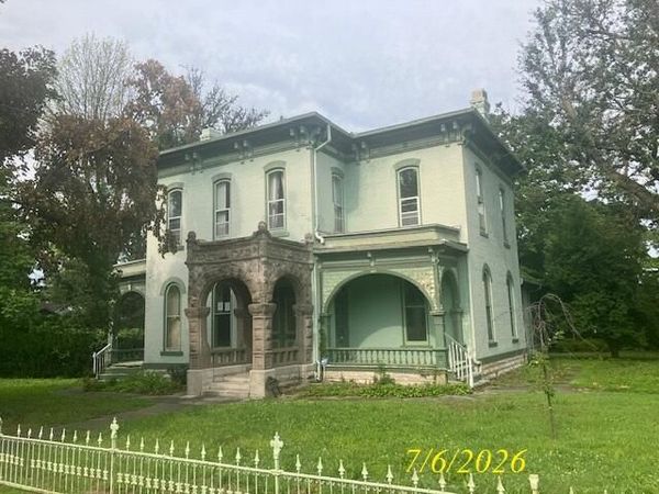 903 S Main Street , Carthage, MO 64836