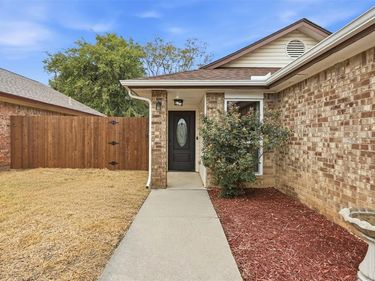 2508 Countryside Lane , Fort Worth, TX 76133