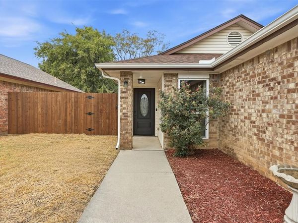 2508 Countryside Lane , Fort Worth, TX 76133
