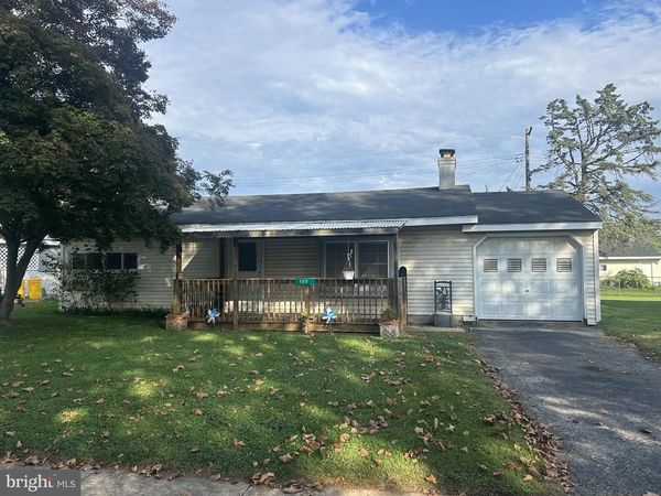 1511 FIRESIDE ROAD, YORK, PA 17404