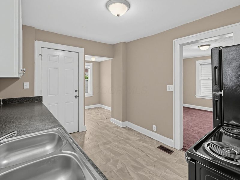 228 N Oakley Avenue, Columbus, OH 43204 Photo 10