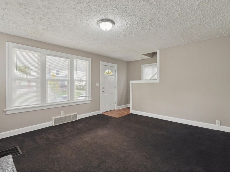 228 N Oakley Avenue, Columbus, OH 43204 Photo 5