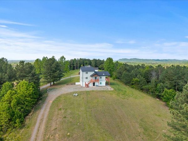 111 County Road 805 , Etowah, TN 37331