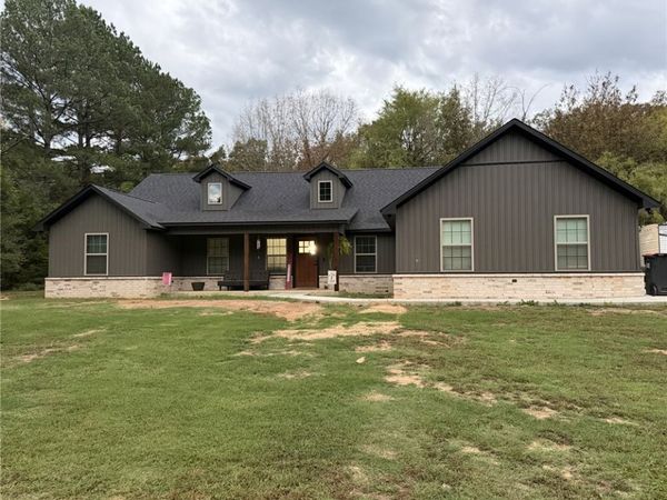 5700 Country Aire Loop, Hackett, AR 72937