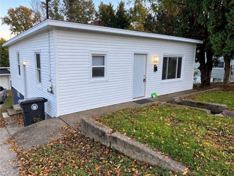 2595 Nesmith Lake Boulevard, Akron, OH 44314 Photo 1