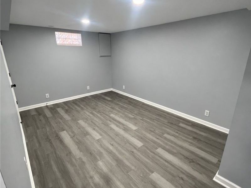 2595 Nesmith Lake Boulevard, Akron, OH 44314 Photo 8