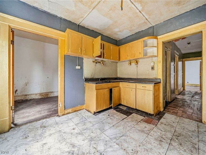 5605 Fleet Avenue, Cleveland, OH 44105 Photo 17