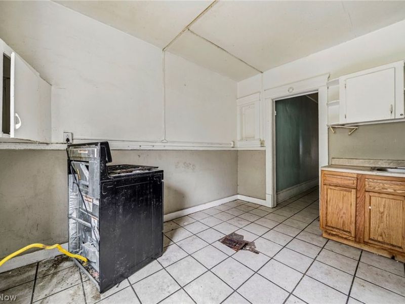 5605 Fleet Avenue, Cleveland, OH 44105 Photo 35
