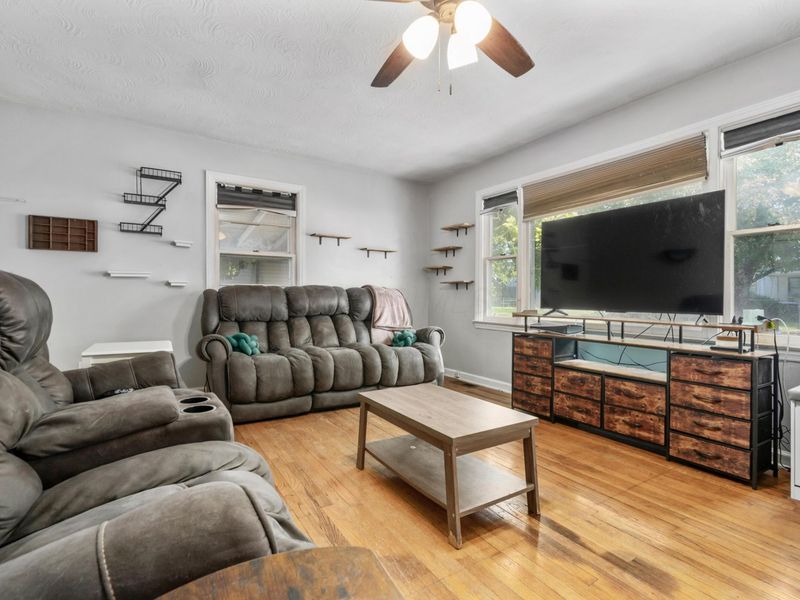 105 S Allen Street, Williamsport, OH 43164 Photo 8