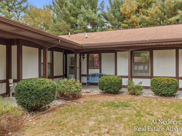 4535 Bekinshire Drive NW, Comstock Park, MI 49321
