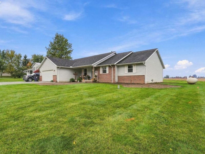 148 S County Road 17, Tiffin, OH 44883 Photo 2