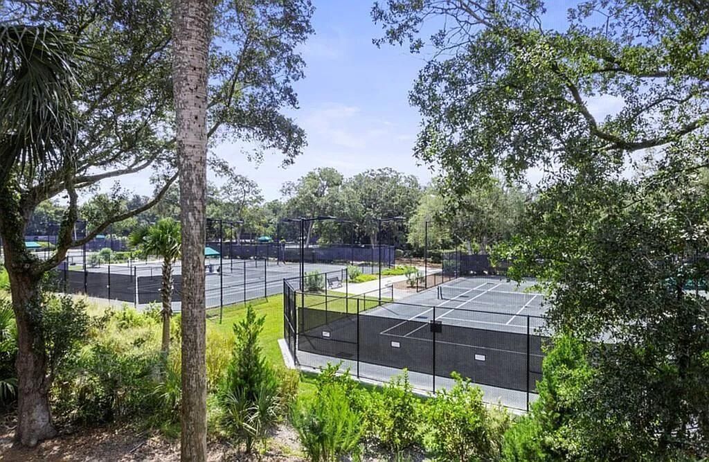 4656 Tennis Club Photo 26