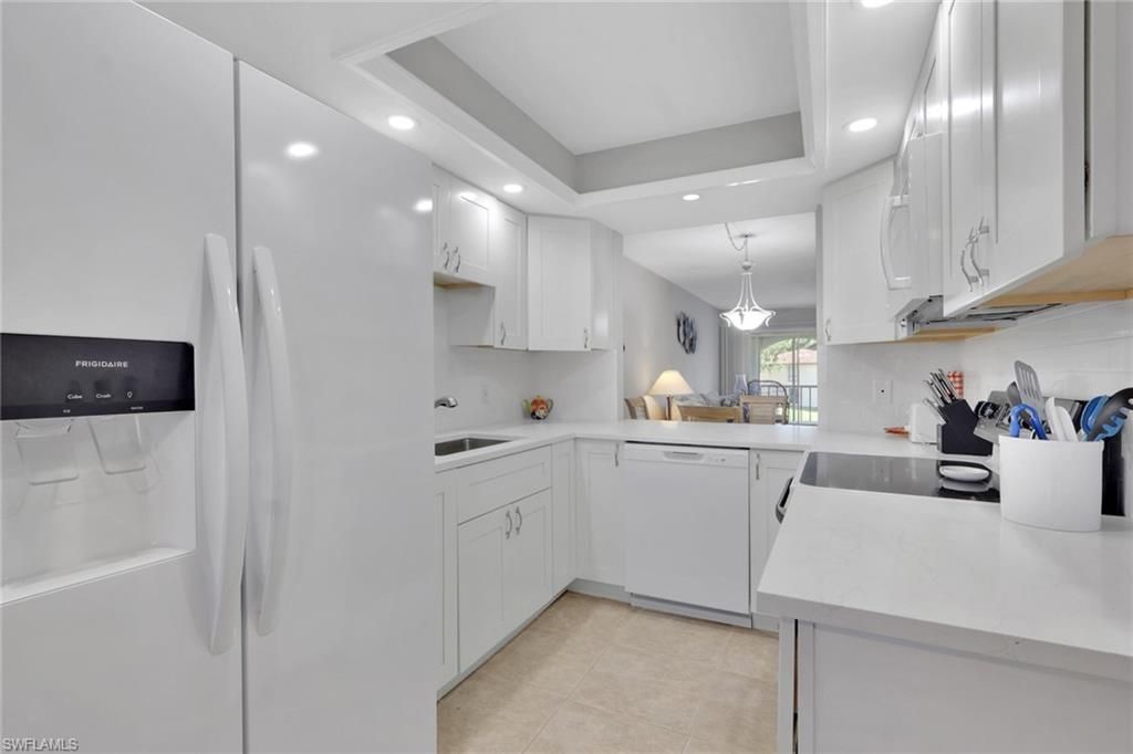 360 Charlemagne Blvd, Unit D205, Naples, FL 34112 Photo