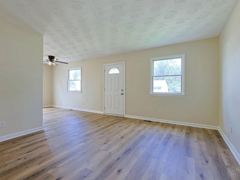 708 E Main Street, Blanchester, OH 45107 Photo 7