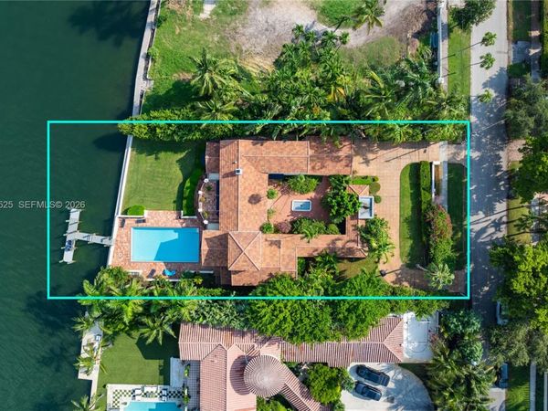 4760 N Bay Rd , Miami Beach, FL 33140