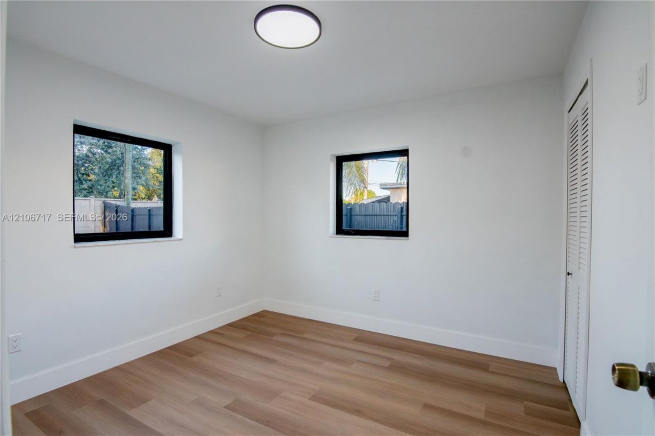 6811 Thomas St, Hollywood, FL 33024 Photo