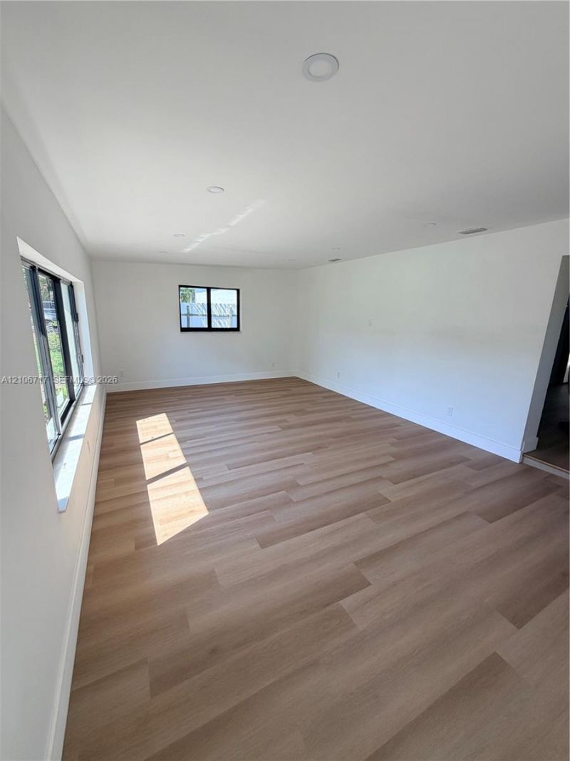 6811 Thomas St, Hollywood, FL 33024 Photo