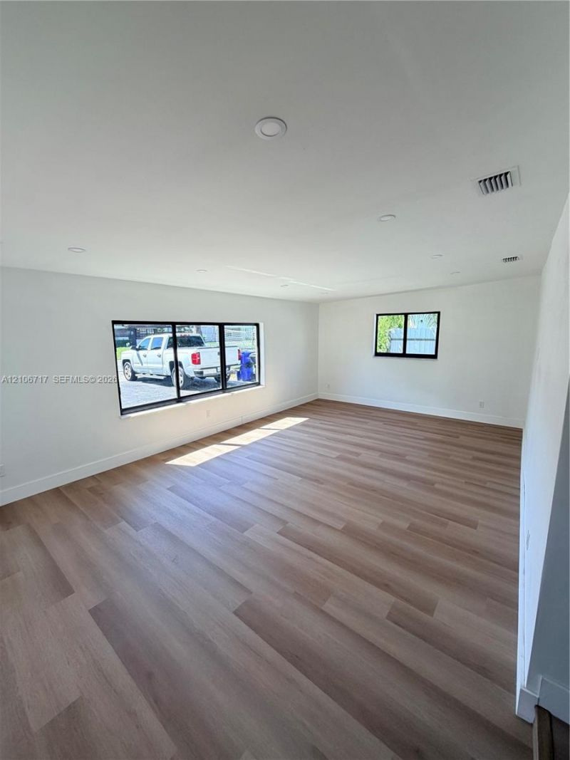 6811 Thomas St, Hollywood, FL 33024 Photo