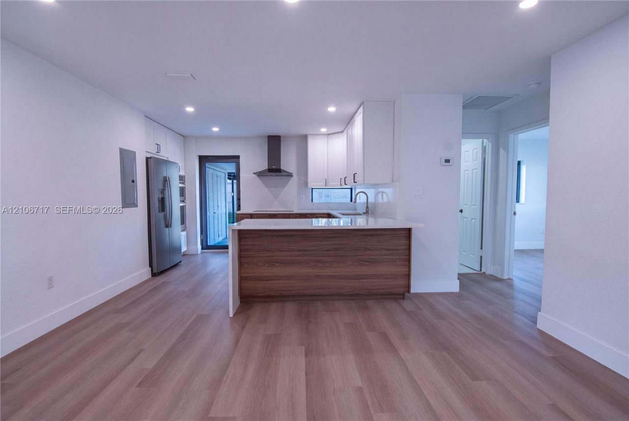 6811 Thomas St, Hollywood, FL 33024 Photo