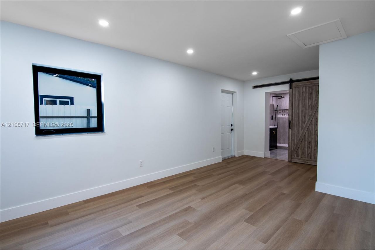 6811 Thomas St, Hollywood, FL 33024 Photo