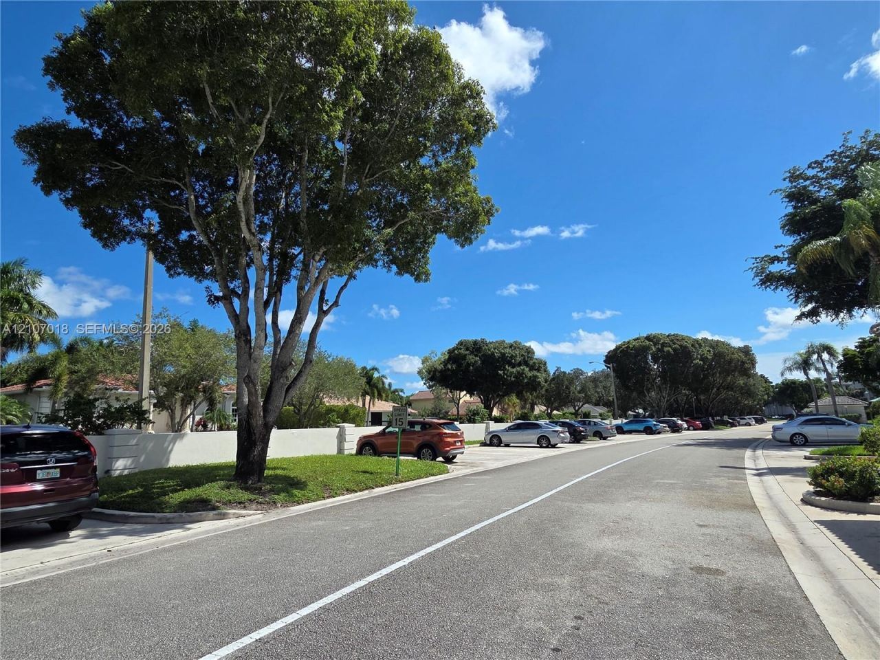 3716 Whitehall Dr, Unit 304, West Palm Beach, FL 33401 Photo