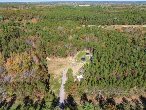 W2400 Loescher Road, Lyndon Station, WI 53944