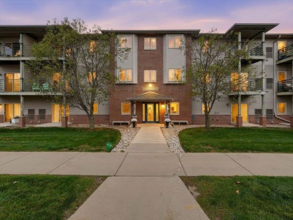 102 Prairie Heights Drive, Unit 405, Verona, WI 53593