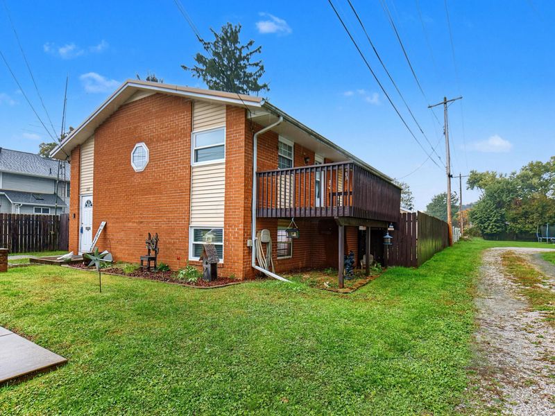 122 Cherry Street, Newark, OH 43055 Photo 2