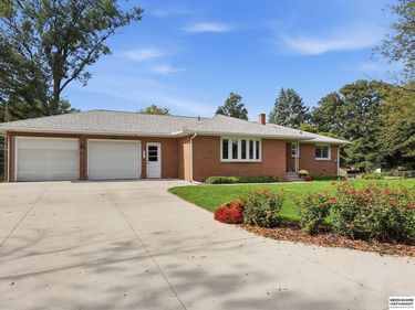 11720 S 36th Street, Bellevue, NE 68123