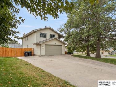 14947 Polk Street, Omaha, NE 68137