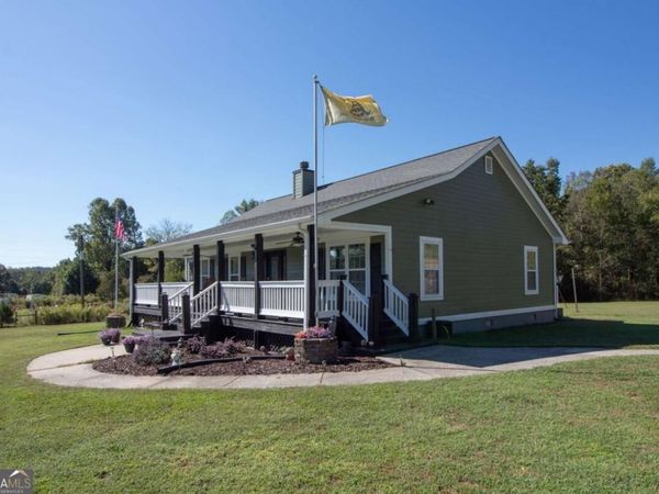 582 E County Line Road, Danielsville, GA 30633