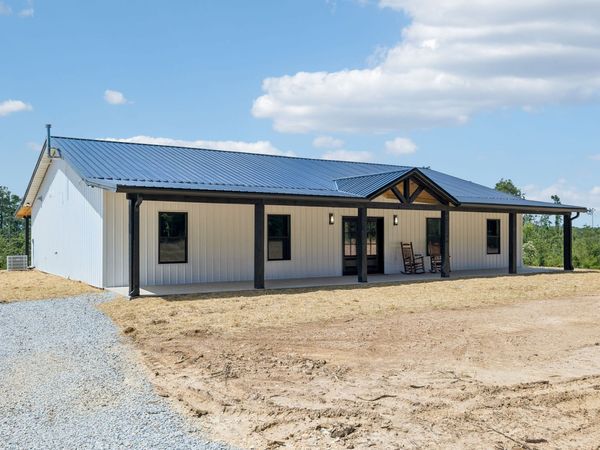 1827 Linden Highway , Hohenwald, TN 38462